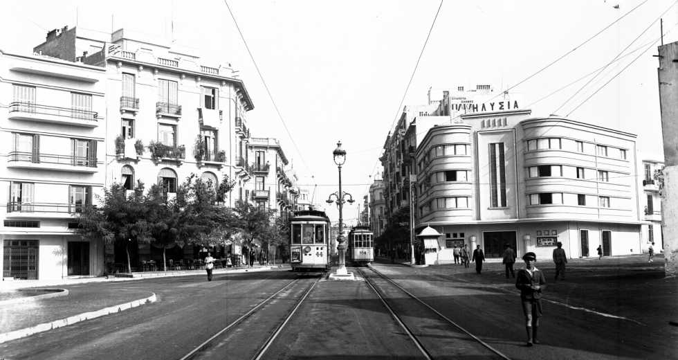 -Θα σώσετε τα «Ηλύσια»; -Θα αξιοποιήσετε το μνημείο;